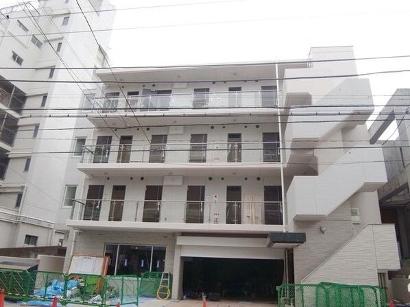 ラスパシオ三軒茶屋の物件外観写真